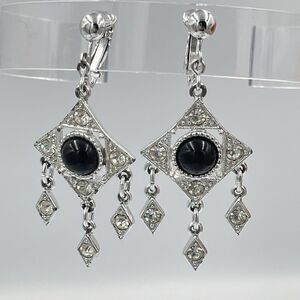 Sarah Coventry Vintage Operetta Dangle Drop Clip On Earrings 1973 Mid Century